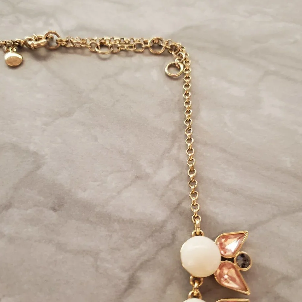 💕 J.Crew White Pink Blue Rhinestones Crystals Cluster Statement Necklace 💕